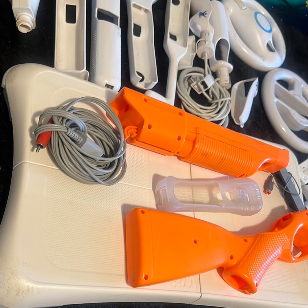 Nintendo Wii Fit Balance Board + Wii Sports Accessories Bundle - Picture 3 of 9